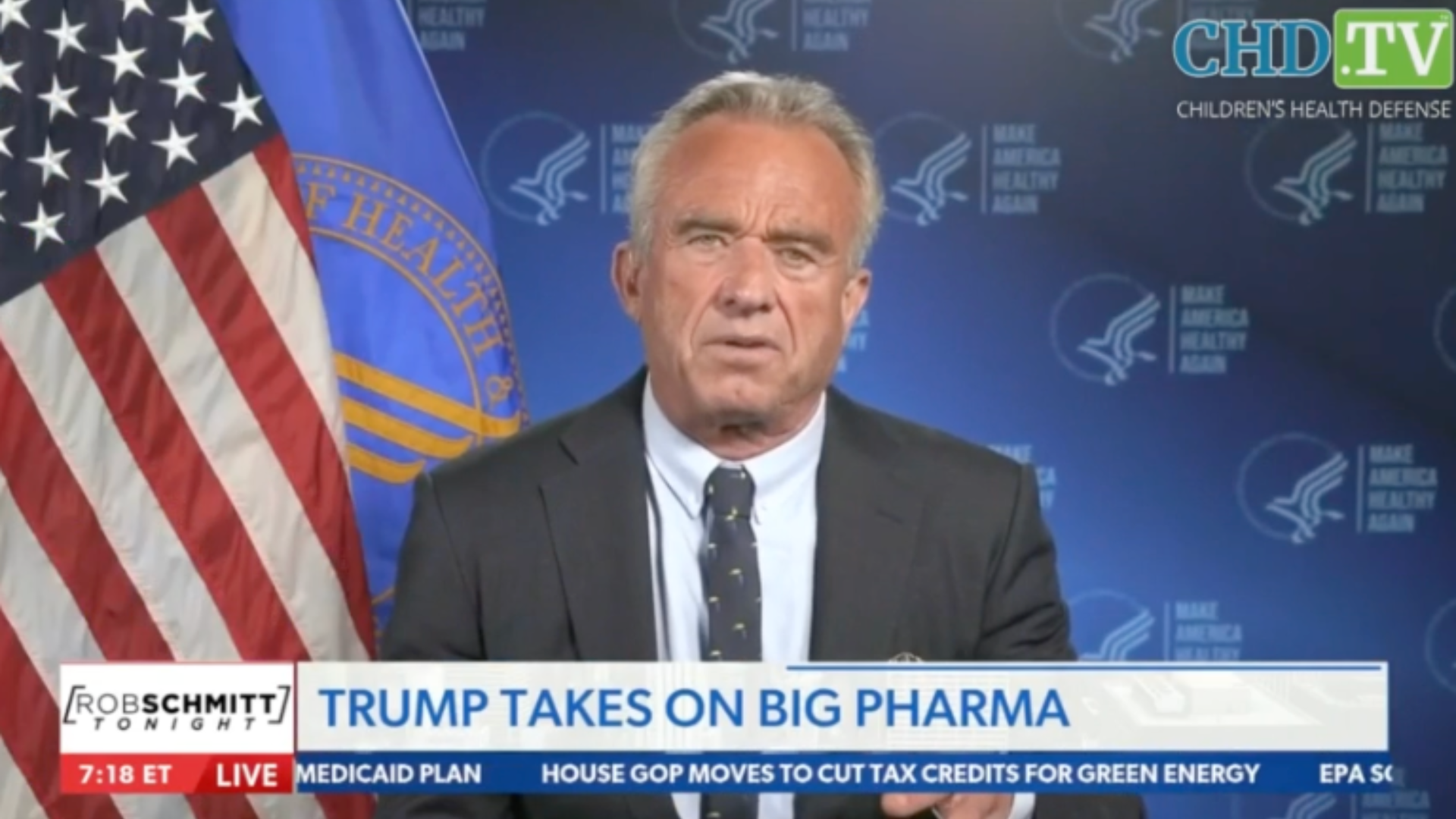 Trump Signs Order to Slash Drug Pricing