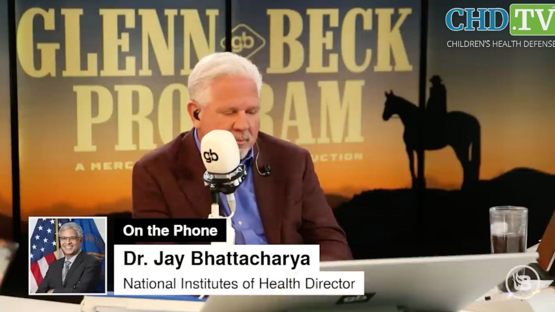 NIH Director Explains Why Tylenol May Be Linked to Autism