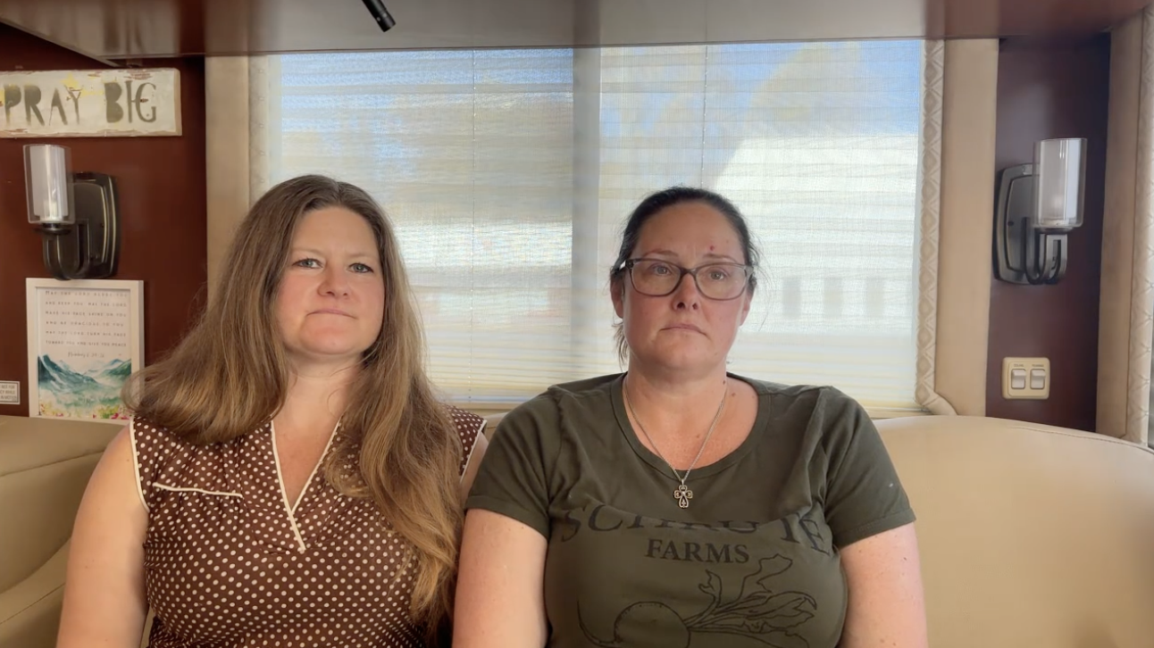 Sisters Vax/Unvax #NC